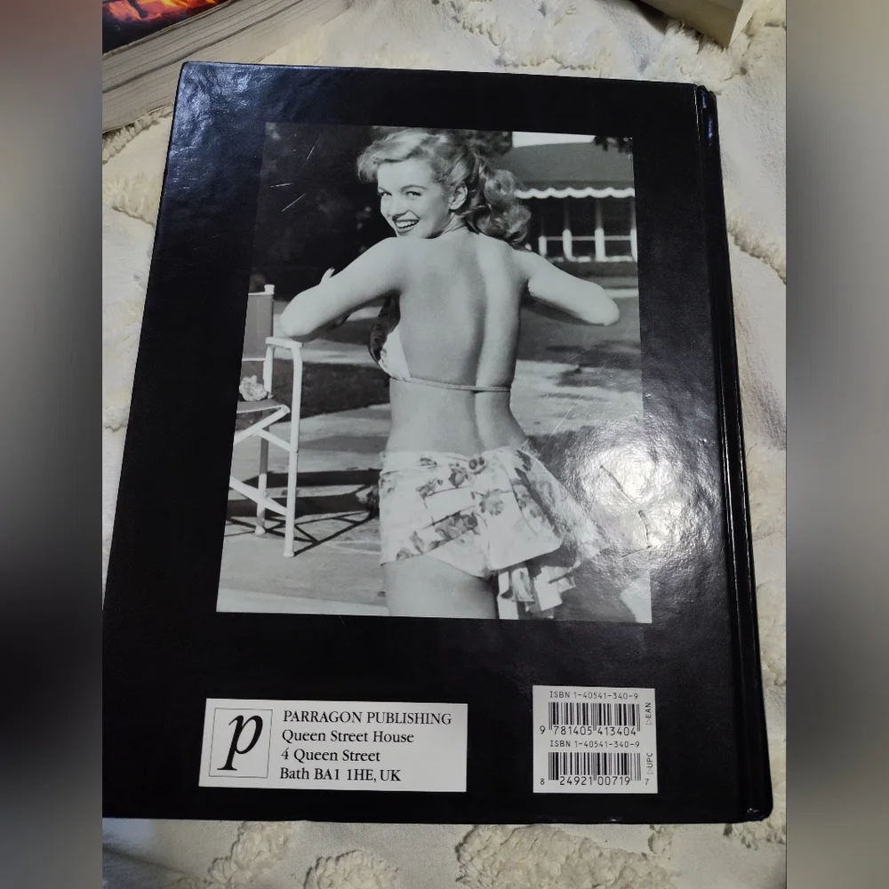 Book - Picture 6 of 8
